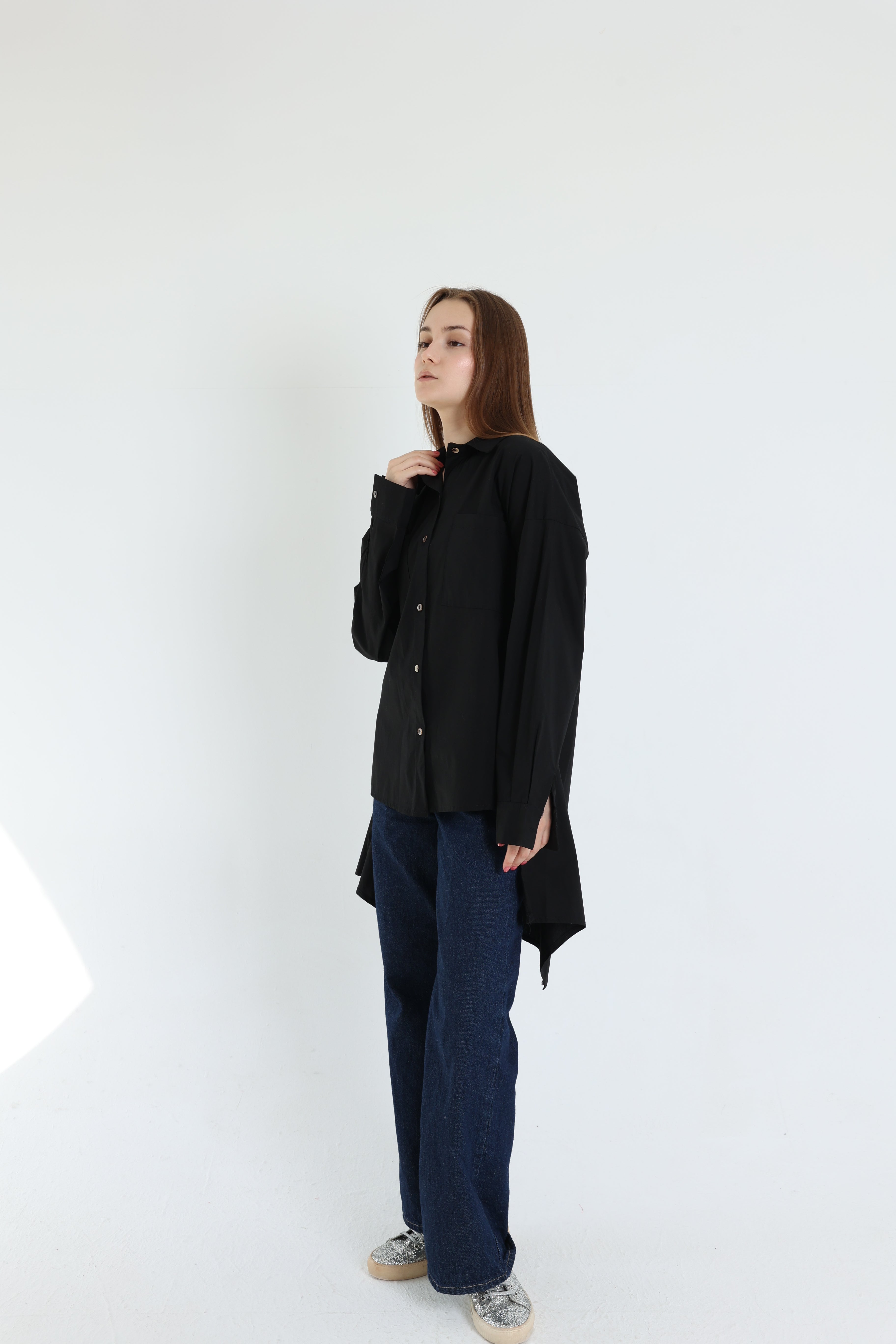 Black high-low poplin shirt