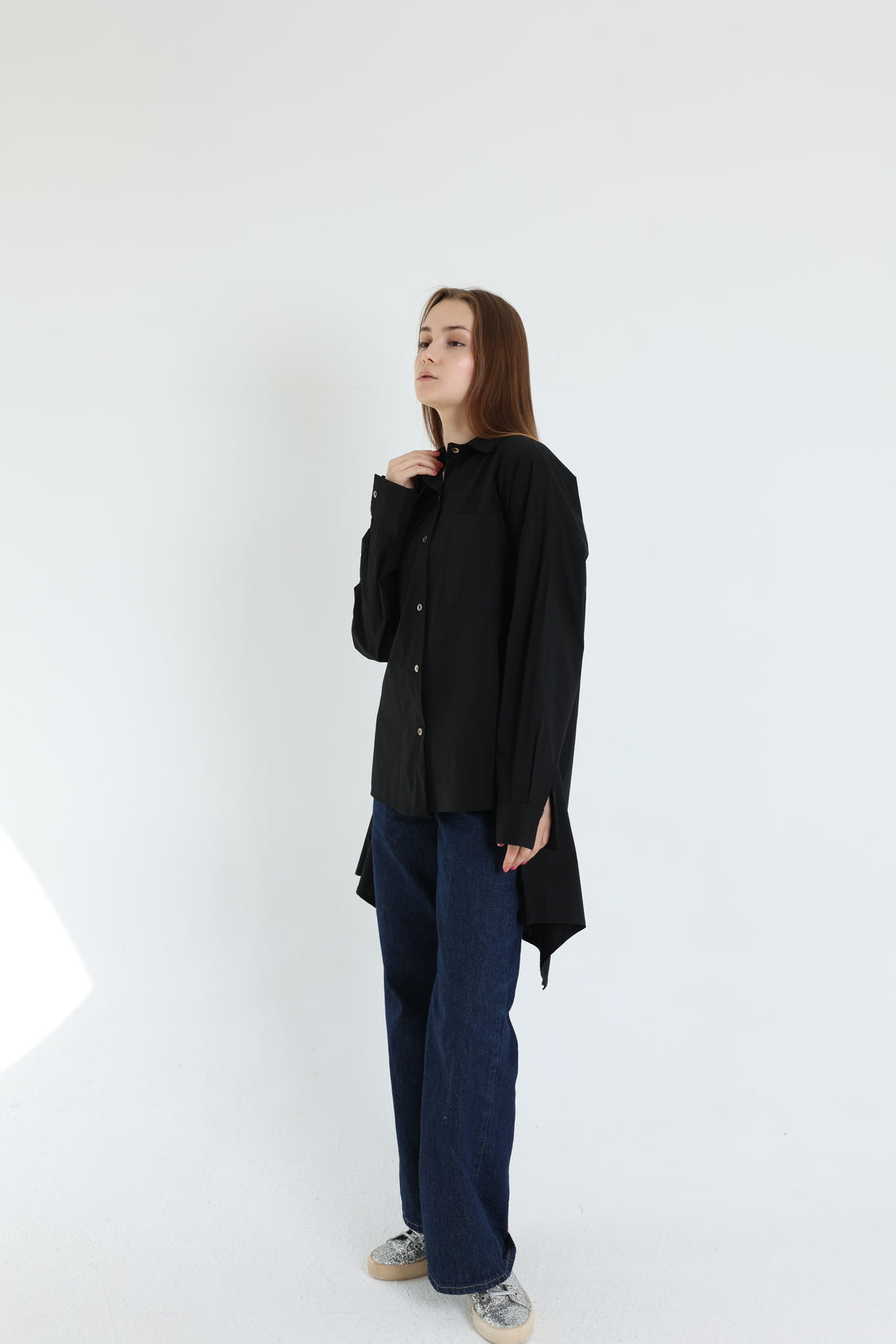 Black high-low poplin shirt